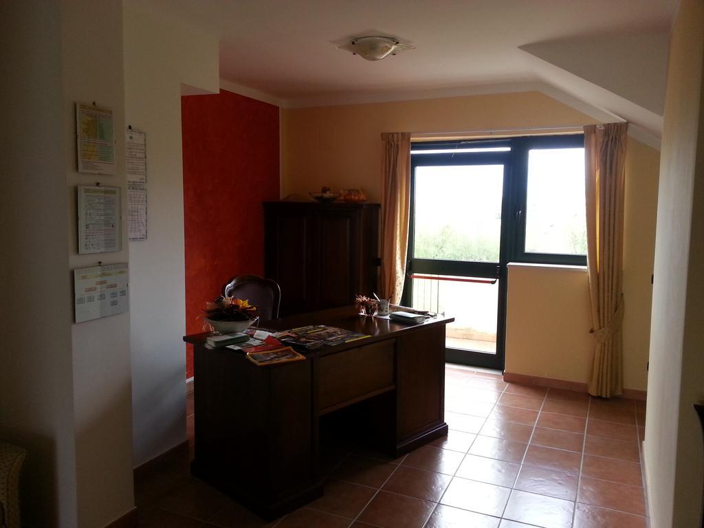 Hotel San Nicola Il Sole à Albanella Extérieur photo