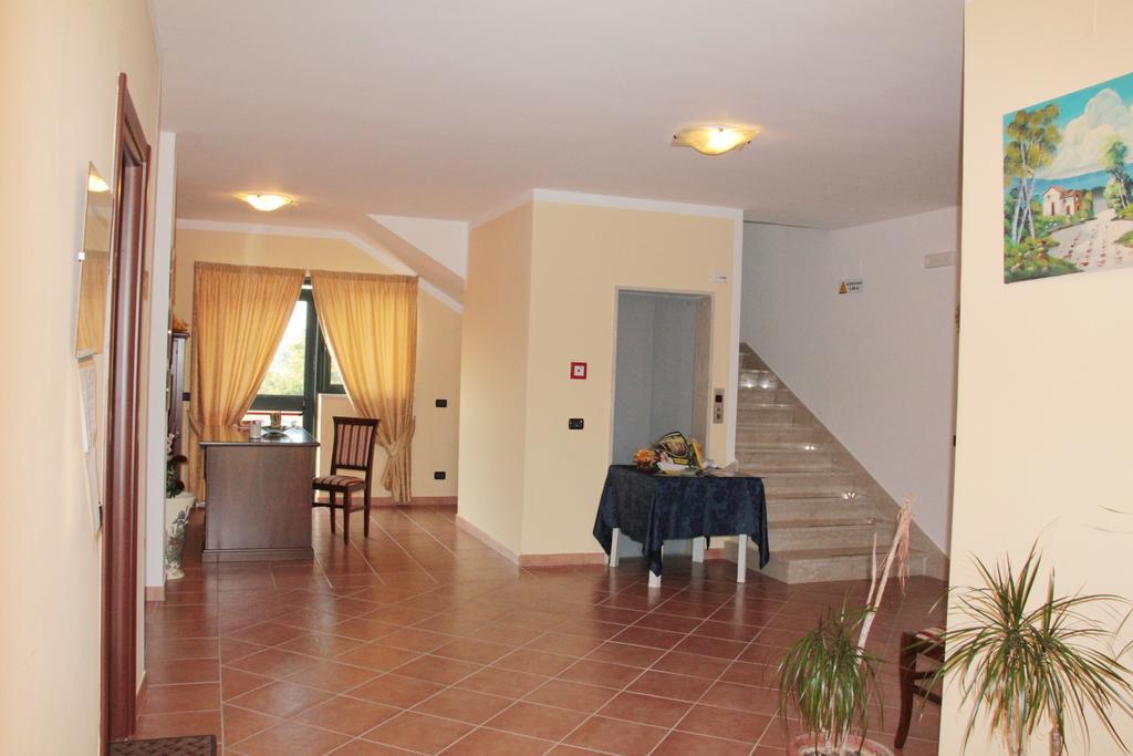 Hotel San Nicola Il Sole à Albanella Extérieur photo