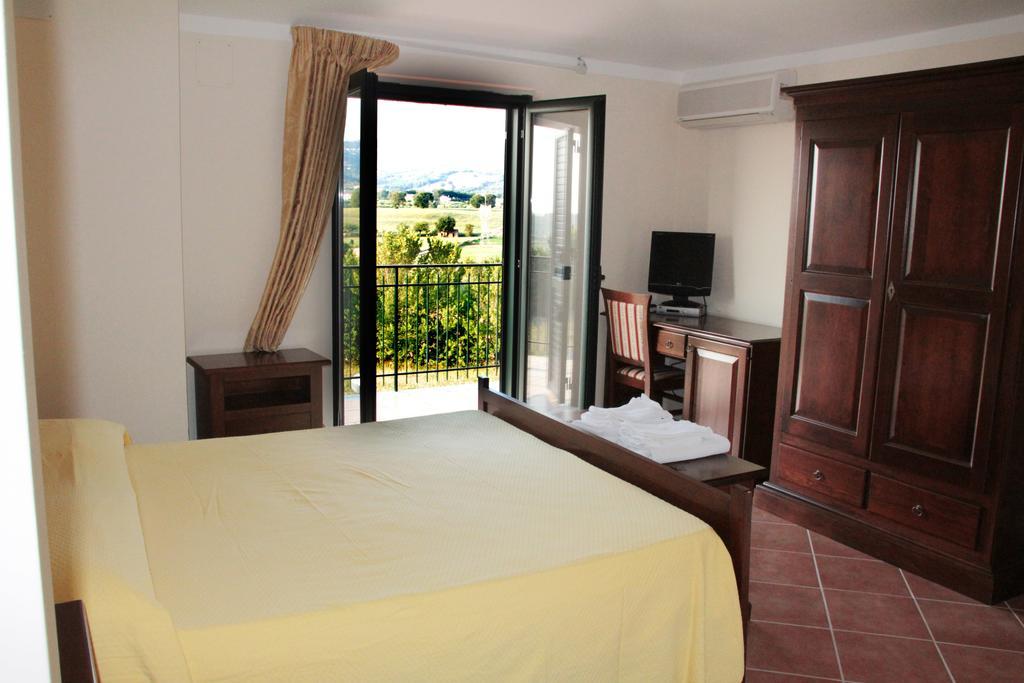 Hotel San Nicola Il Sole à Albanella Chambre photo